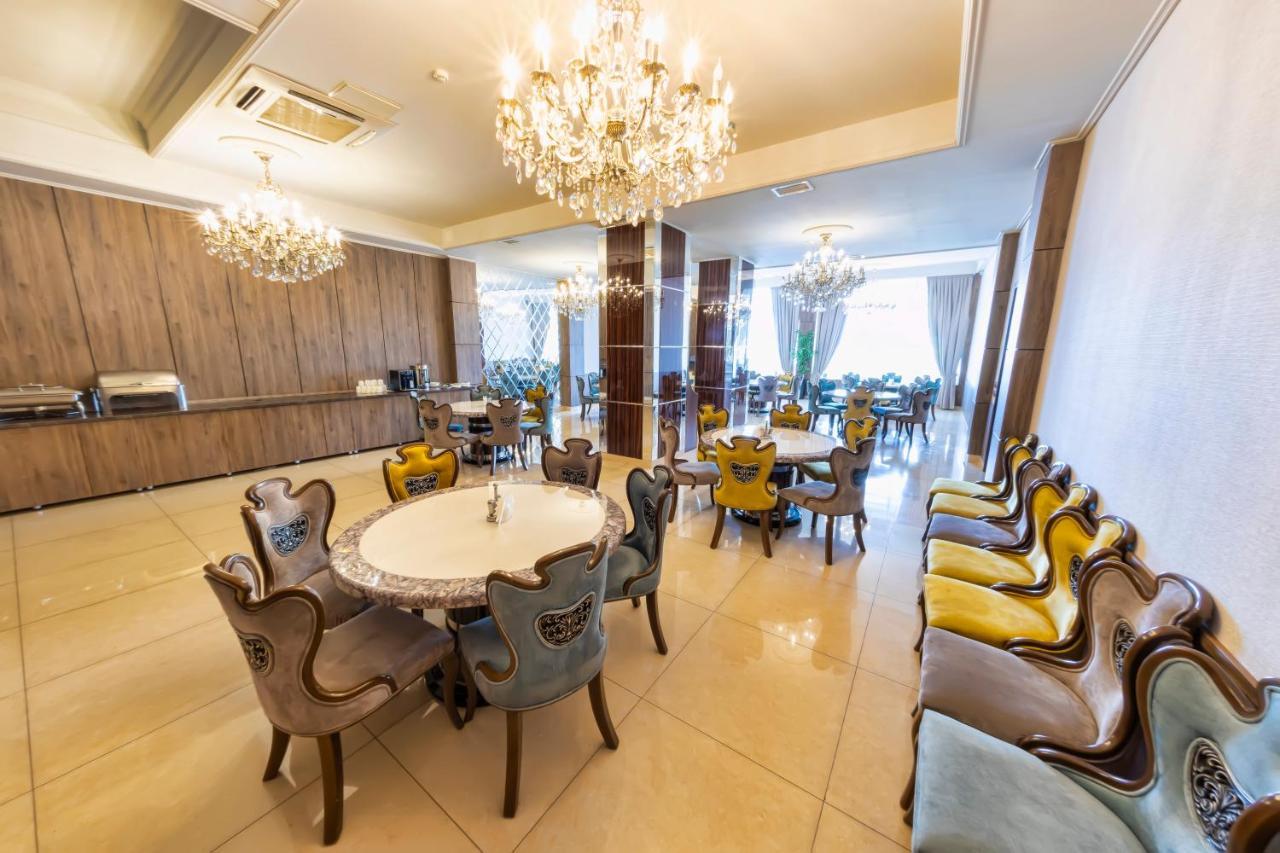 Classic Hotel Osh Ngoại thất bức ảnh