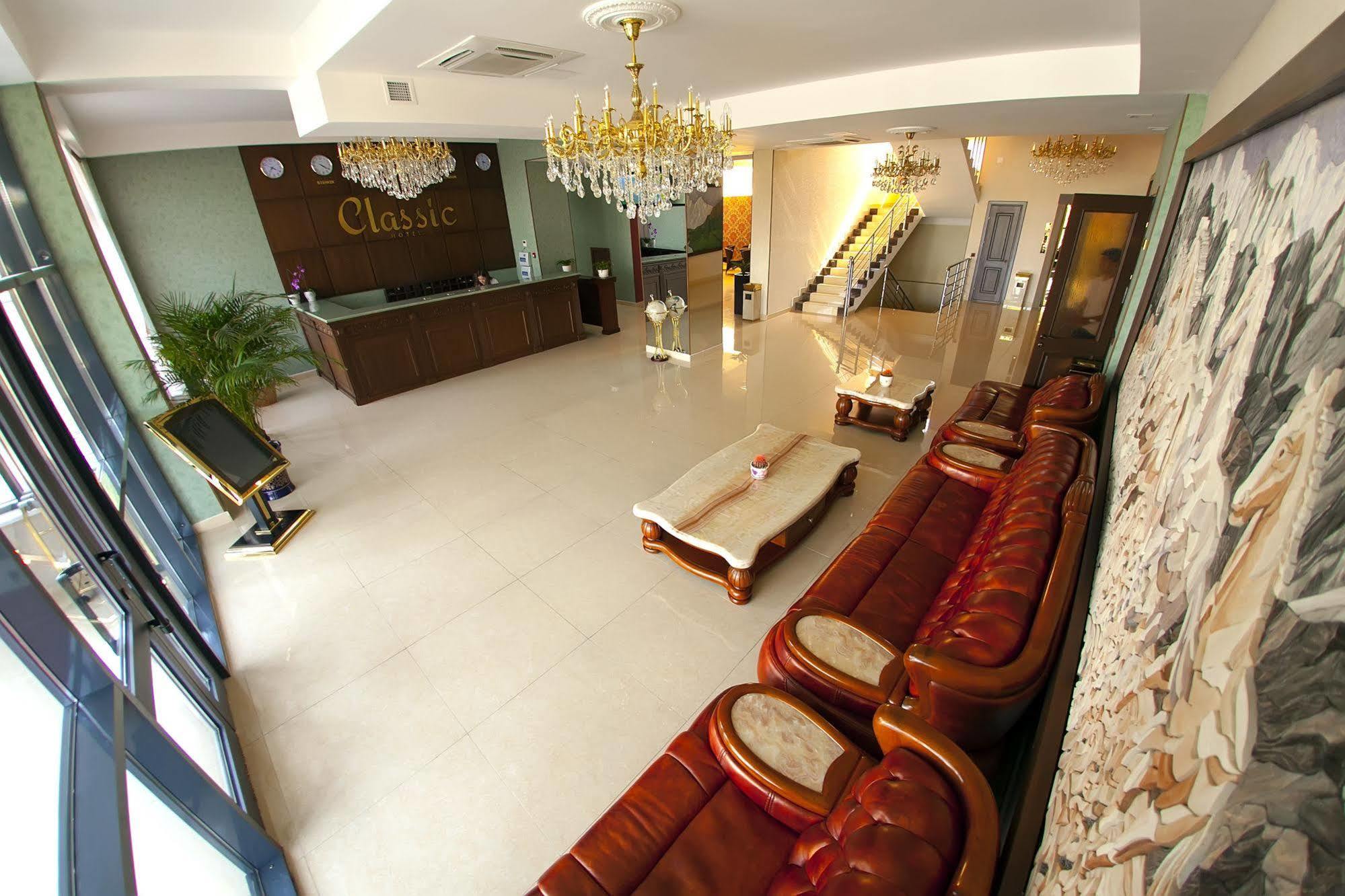 Classic Hotel Osh Ngoại thất bức ảnh